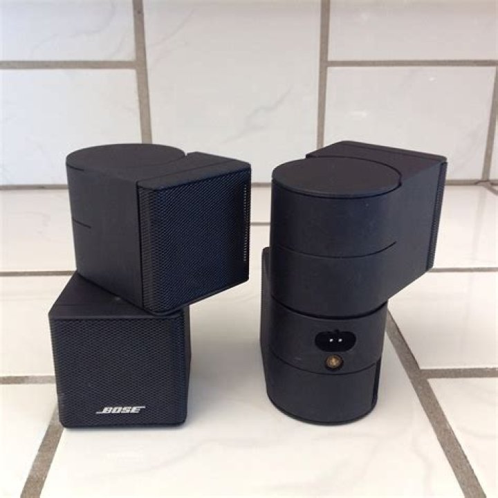 Are Bose Jewel Cube speakers wireless?