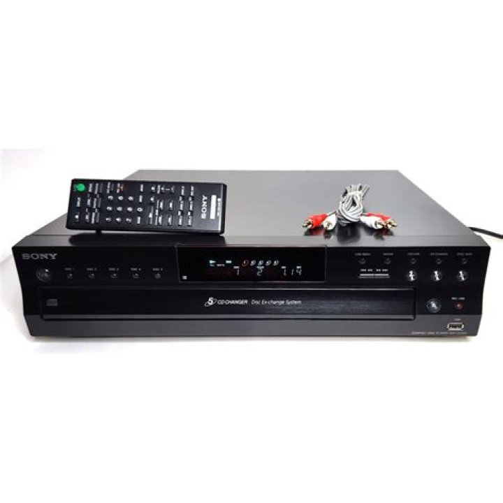 Are CD changers still made?