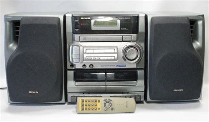 Are there any vintage stereo cassette tape decks?