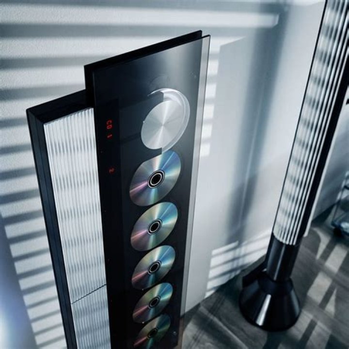 Can a bang and Olufsen BeoSound 9000 be connected to a device?