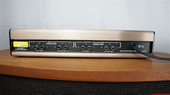 Can a Bose 901 equalizer be used with a 901 Series V speaker?