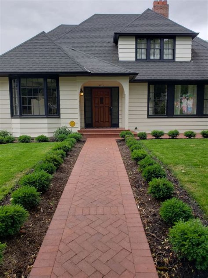 Can a brick walkway be used in a front yard?