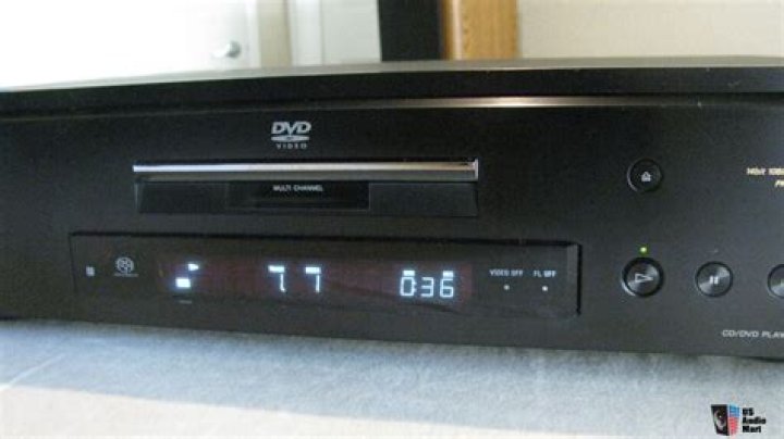 Can a DVD player play multi channel SACD?