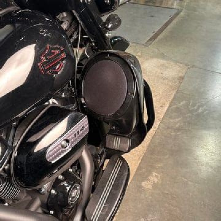 Can a Harley Davidson dealer install a lower speaker?