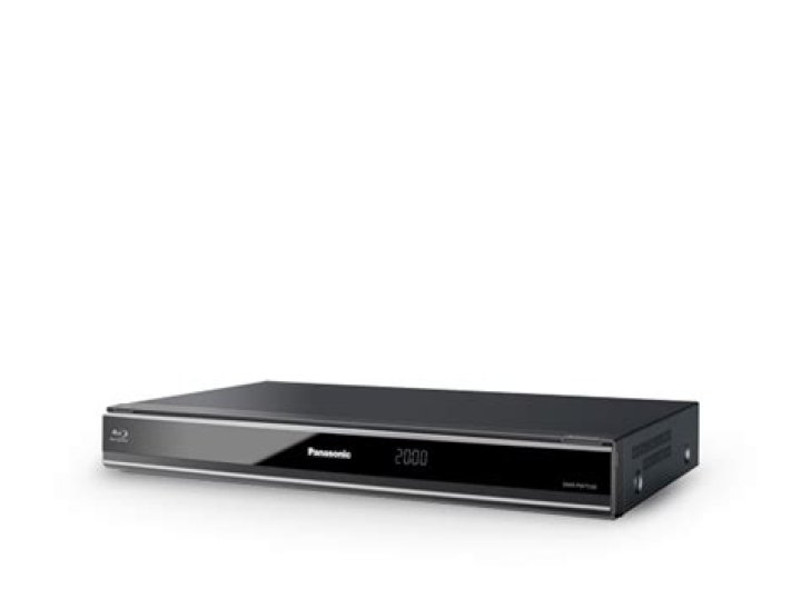 Can a Panasonic dmr-pwt530 record two TV shows?