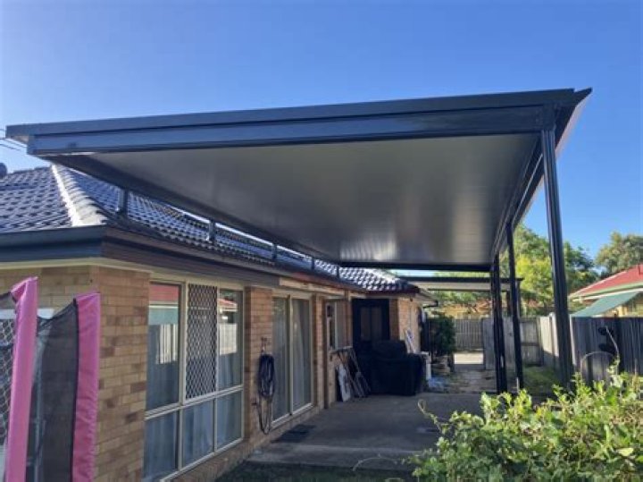 Can a patio be laid with no movement?
