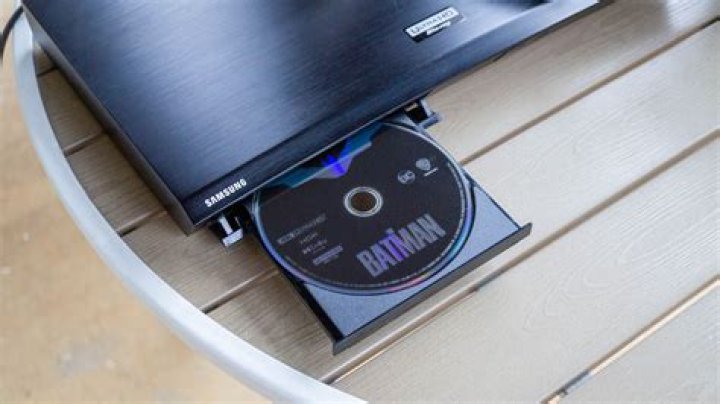 Can Blu-ray players work on old TVs?