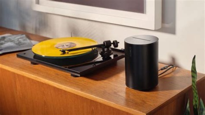 Can I play my record player through Sonos?