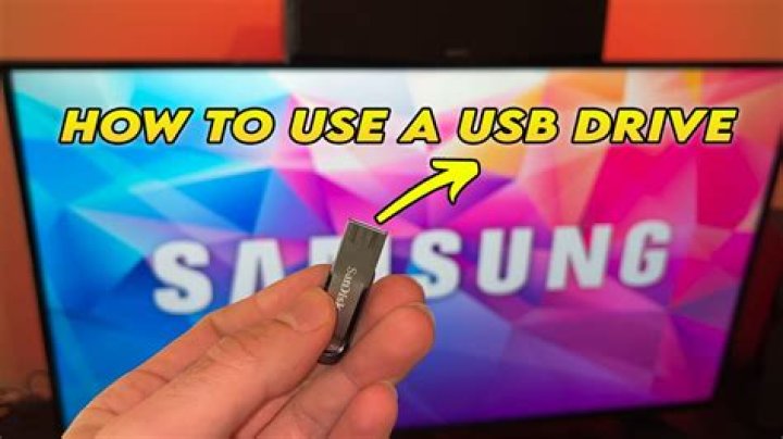 Can Samsung Smart TV play movies from USB?