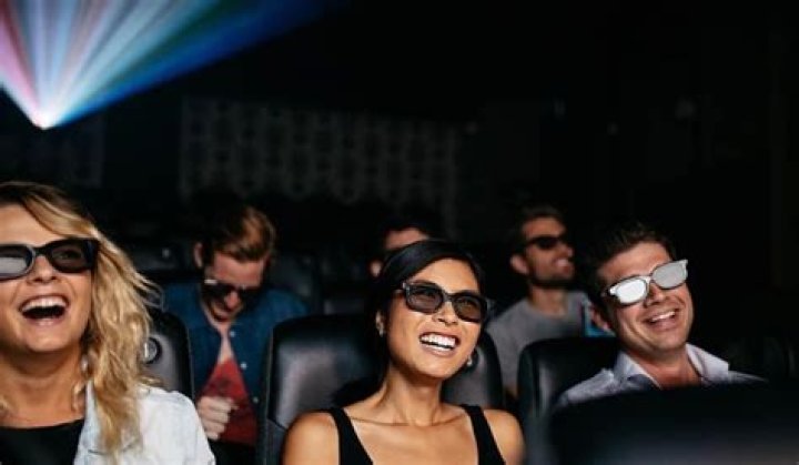 Can we watch 3D movies on normal projector?