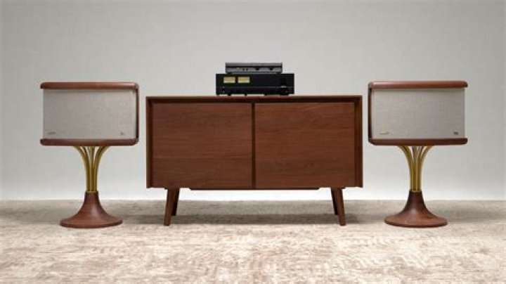 Can you group Bose speakers?