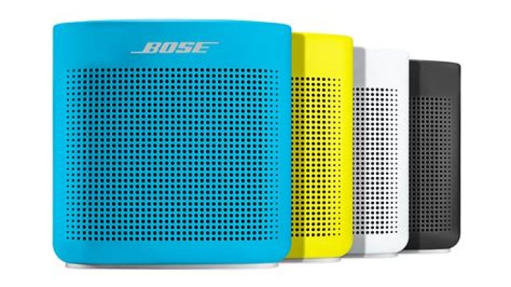 Can you pair two Bose SoundLink color?