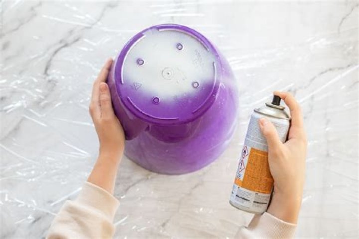 Can you permanently paint plastic?