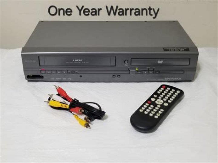 Can you use a VCR and DVD player at the same time?