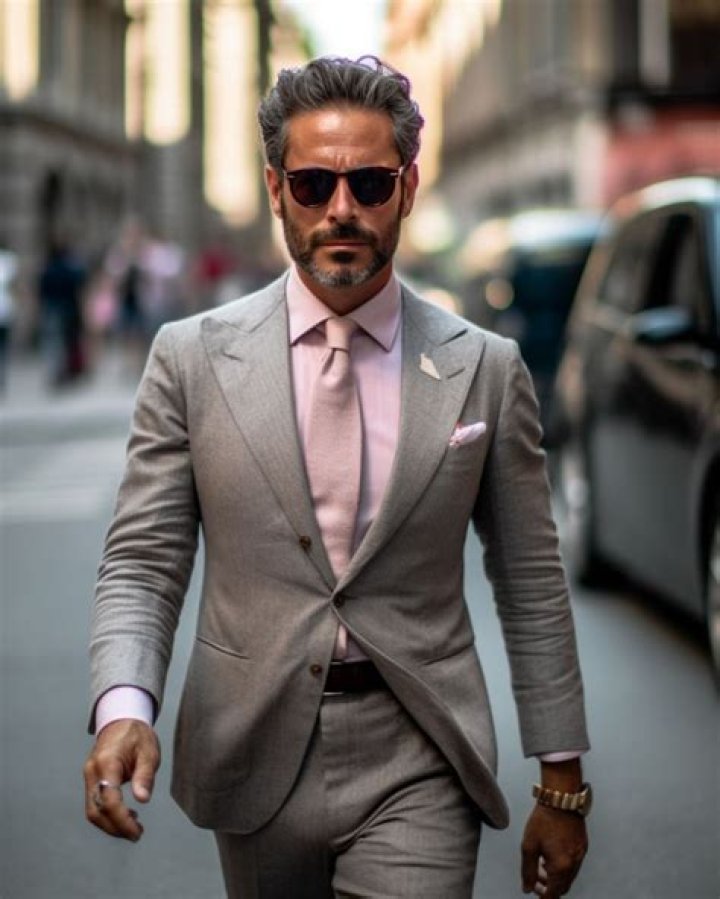 Can you wear a pink shirt with a grey suit?