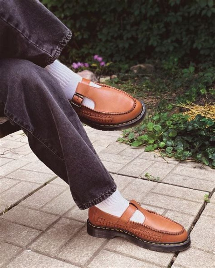 Do boys wear Mary Janes?