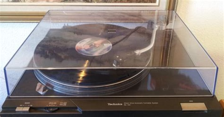Do you need a dust cover on a turntable?