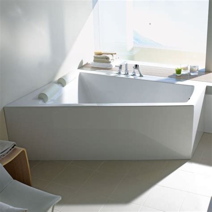 Does a bathtub sit on the floor?