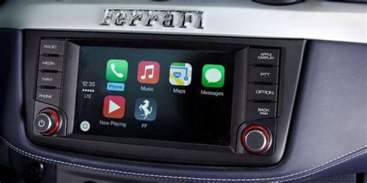 Does Apple CarPlay work with iPod nano?