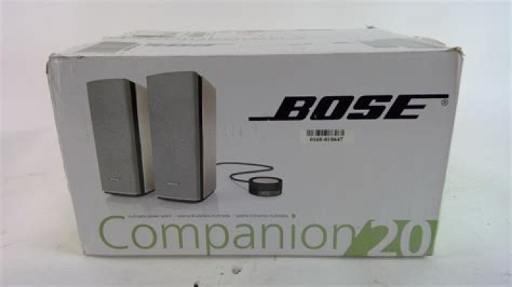Does Bose Companion 20 have microphone?