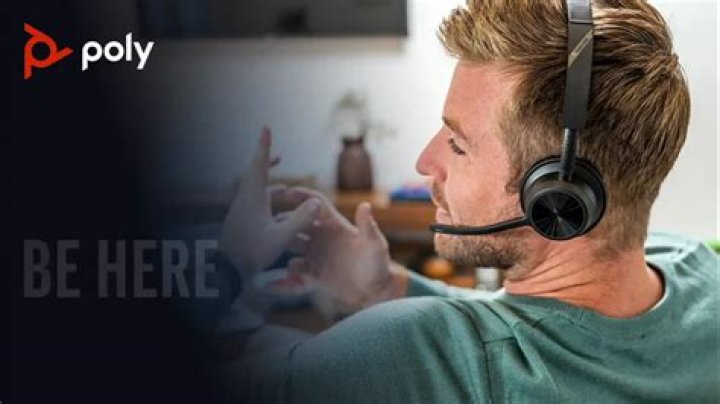 Does Poly have uniform?