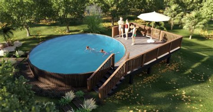 How big should an above ground pool deck be?