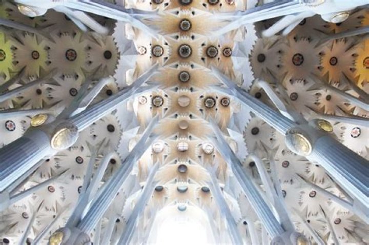 How did Antoni Gaudi become famous?