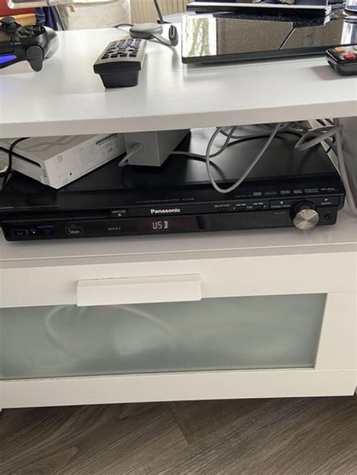 How do I connect my Panasonic home theater system to my Samsung TV?
