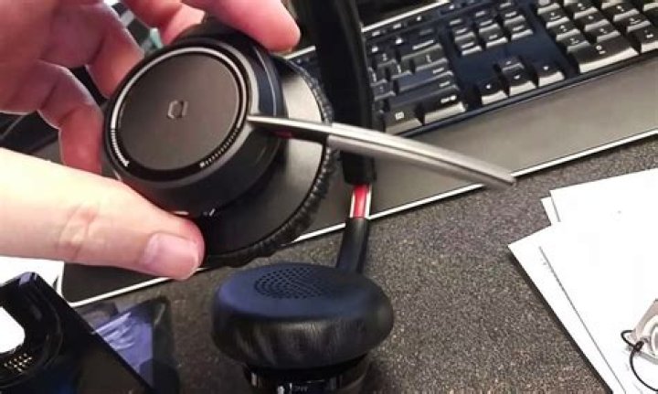 How do I get my wireless headset to work?