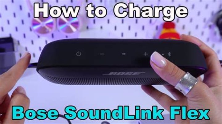 How do I know if my Bose Soundlink is charging?