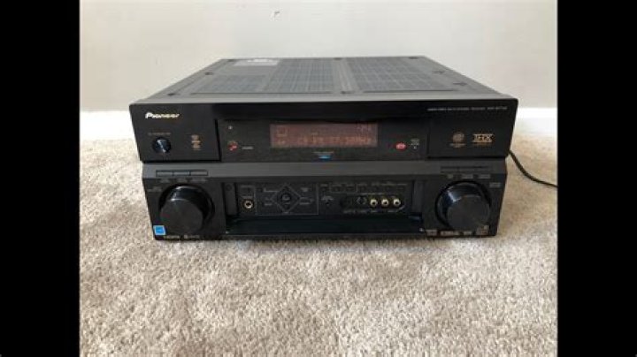How do I reset my Pioneer VSX 82TXS?