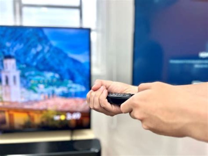 How do I stop my Samsung remote from controlling two TVs?