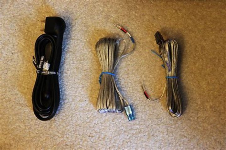 How do I turn up the volume on my SWA 8500S?