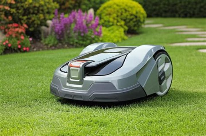 How do robot lawn mowers navigate?
