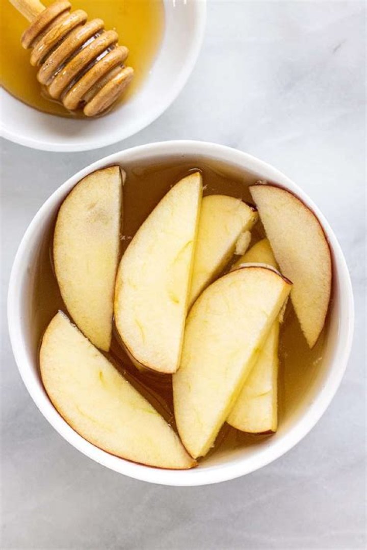 How do you keep apples from getting maggots?