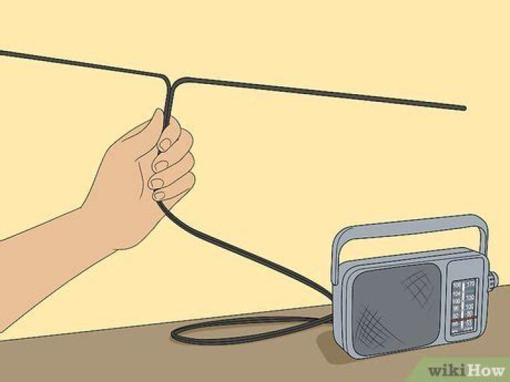 How do you make an FM antenna for home theater?