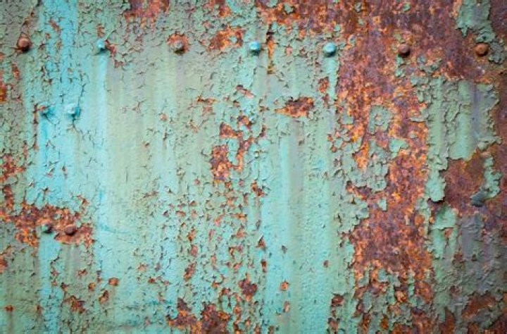 How do you revive rusty metal?