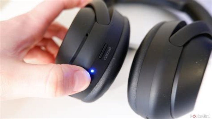 How do you set up Sony headphones?