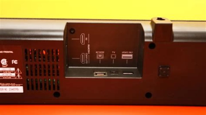 How does a Yamaha yas-209 work with a TV?