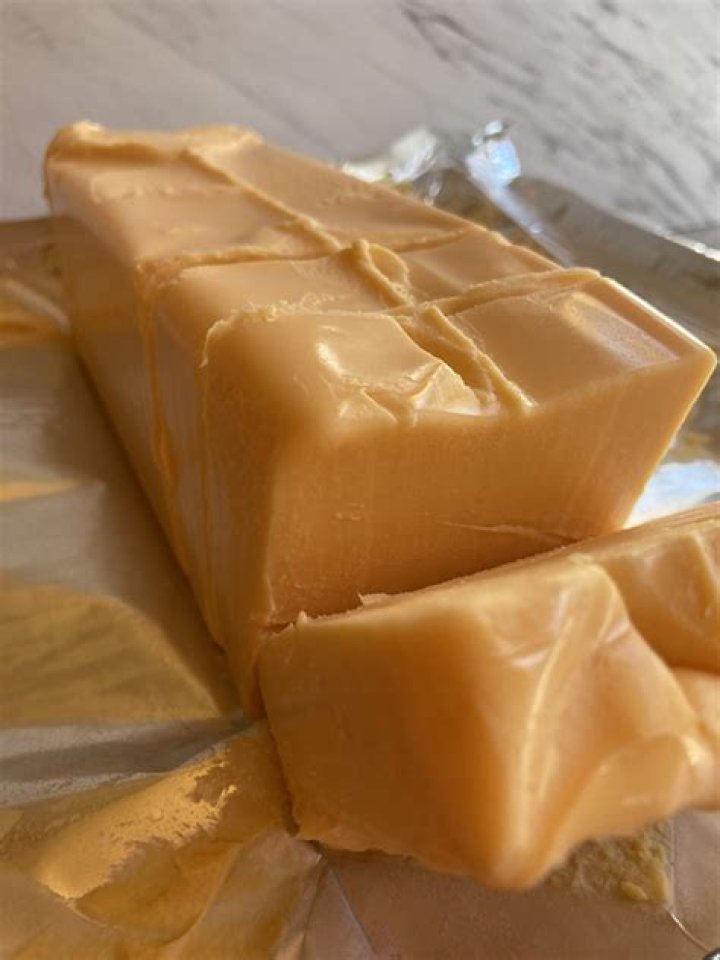 How long can cooked Velveeta cheese sit out?