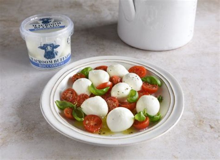How long does bocconcini cheese last?