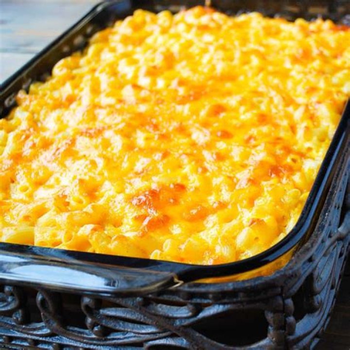 How long is baked mac and cheese good for?
