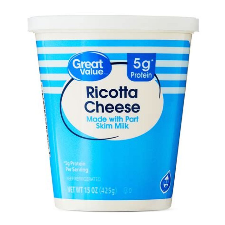 How many cups are in a 15 oz container of ricotta?