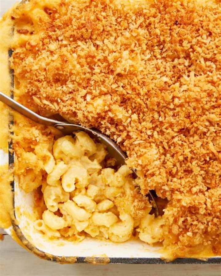 How many grams is a serving of mac and cheese?