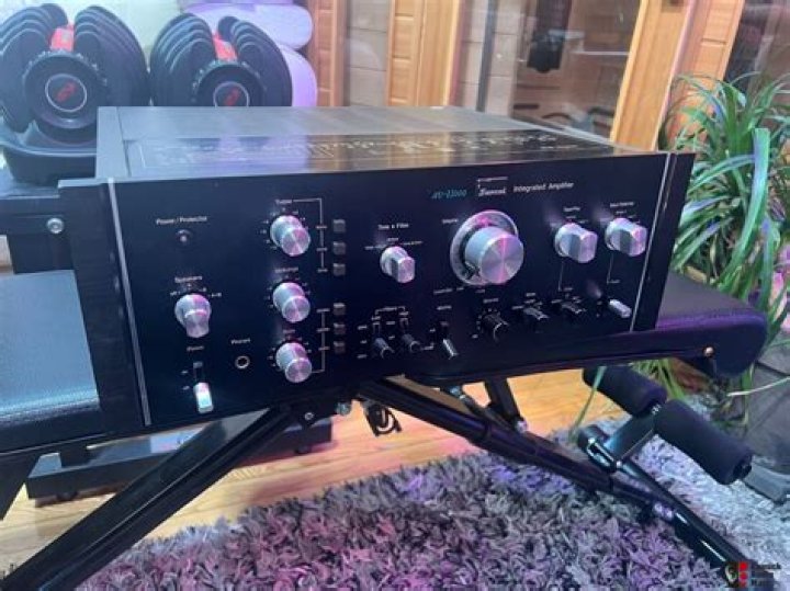 How many Watts Does the Sansui AU-11000 integrated stereo amplifier?