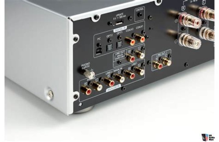 How many Watts Does the Technics su-g700 stereo amplifier have?