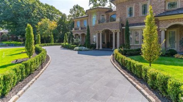 How much do 24×24 Pavers cost?