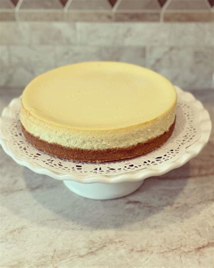 How much does a 9 inch cheesecake cost?