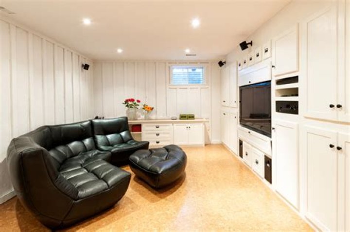 How much does surround sound installation cost?