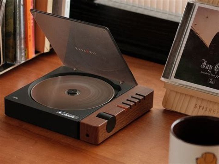 Is it bad to leave CD in player?